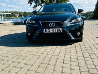 Lexus IS 300h