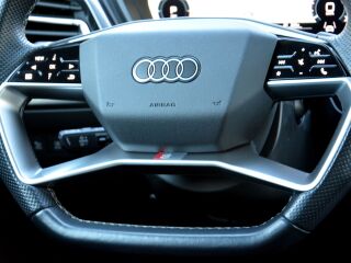 Audi Q4 e-tron S-Line / Competition 125кВ