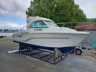 Beneteau Antares 6.80 R5 Volvo penta D3 85kW