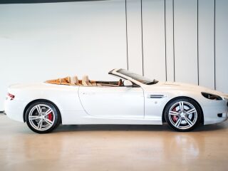 Aston Martin DB9 5.9 336kW