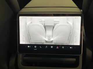 Tesla Model Y Long Range All-Wheel Drive 179kW