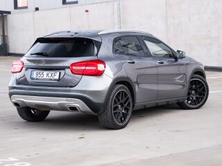 Mercedes-Benz GLA 180 1.5 80kW
