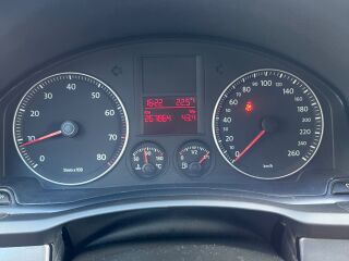 Volkswagen Golf 1.6 75kW
