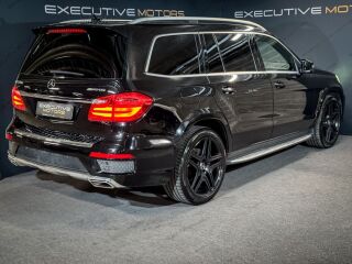 Mercedes-Benz GL 550 AMG 4Matic Designo 4.7 V8 320kW