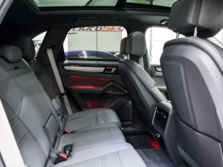 Porsche Cayenne Platinum Edition E-Hybrid Sport Chrono 3.0 250kW