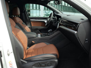 Volkswagen Touareg R-line 3.0 210kW