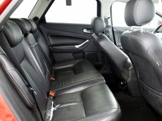 Ford Mondeo Ghia Luxury 2.0 TDCi 103kW