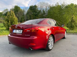 Lexus IS 250 2.5 153kW