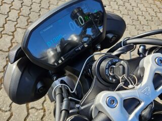 Triumph Street Triple 765 RS R3 96kW