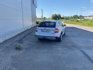 Skoda Octavia Scout 2.0 135кВ