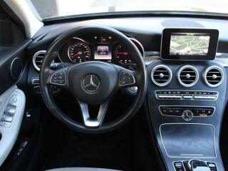 Mercedes-Benz C 220 4matic R4 125kW