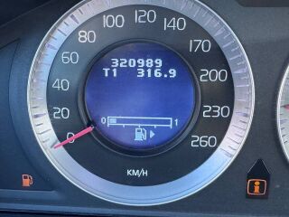 Volvo XC60 Summum 2.4 136кВ