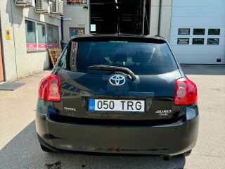 Toyota Auris 2.2 130kW