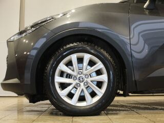 Toyota C-HR Active 1.8 72кВ