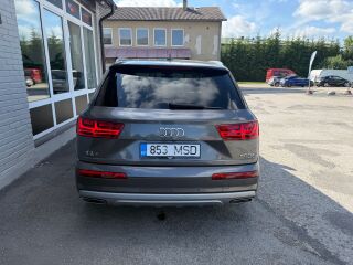 Audi Q7 3.0 210кВ