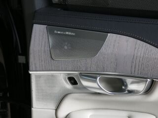 Volvo XC90 AWD ULTIMATE BRIGHT 7 LUXURY XENIUM FULL 2.0 T8 Recharge Long Range Plug-In-Hybrid 335kW