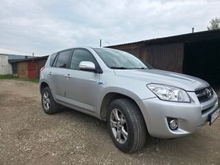 Toyota RAV4 2.2 110kW