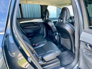 Volvo XC90 AWD Momentum PRO 7k 2.0 D5 165kW
