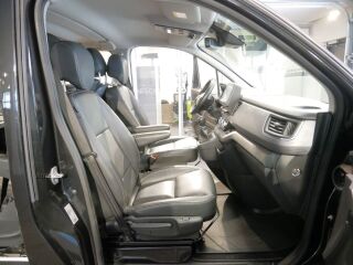 Renault Trafic SpaceClass 2.0 dCi 125кВ
