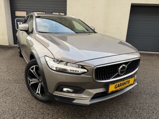 Volvo V90 Cross Country Intelli Safe Pro AWD Luxury MY22 2.0 B5 KERS MILD Kerghübriid 183kW