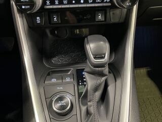 Toyota RAV4 2.5 131кВ
