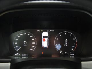 Volvo V90 Momentum 2.0 T4 140kW