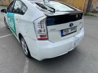Toyota Prius 1.8 73kW