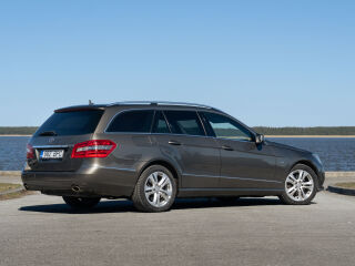 Mercedes-Benz E 350 4MATIC BlueEfficiency 3.0 170kW