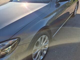 Mercedes-Benz E 220 2.0 143kW