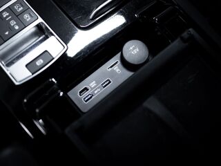 Land Rover Discovery 5 3.0 190kW