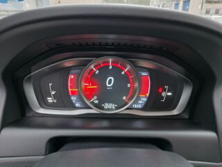 Volvo XC60 Momentum Onyx Black 2.0 D4 140kW