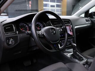 Volkswagen Golf 1.5 110kW