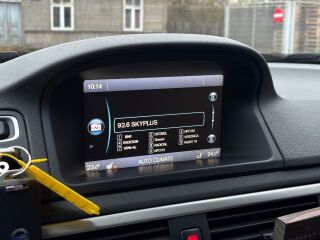 Volvo V70 Momentum 2.0 R5 D4 120kW