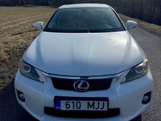 Lexus CT 200h 1.8 73kW