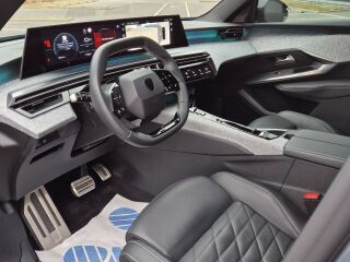 Peugeot 5008 GT Exclusive Hybrid 145 e-DCS6 1.2 100kW