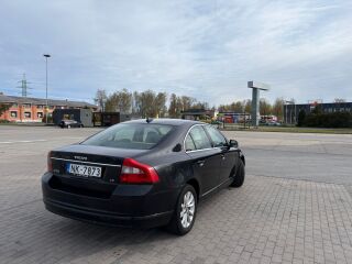 Volvo S80 2.4 136kW