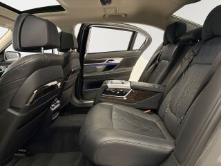 BMW 745 Le xDrive Plug-In 3.0 290кВ