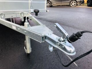 Tiki Treiler Keevis kastihaagis PRO300 haagis LH 3.0x1.5 3 x 1.