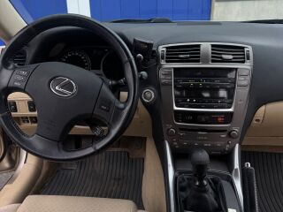 Lexus IS 220 2.2 130кВ