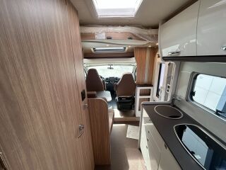 Bürstner T690 G Limited Riva loft 2.2 103kW