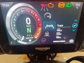 Triumph Speed Triple 1200 RS R3 132kW
