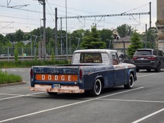 Dodge D200 5.2 V8 122kW