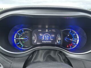 Chrysler Pacifica Limited 3.6 214kW
