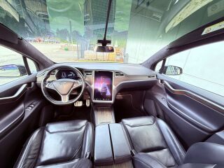 Tesla Model X P90D Ludicrous+ 568kW