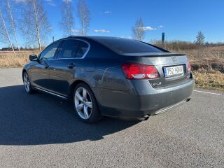 Lexus GS 300 3.0 V6 183кВ