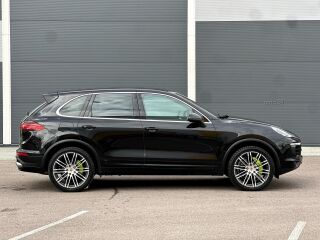 Porsche Cayenne E-Hybrid Facelift 3.0 V6 245кВ