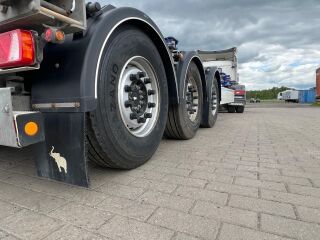 Schmitz SCB S3D 20-45ft