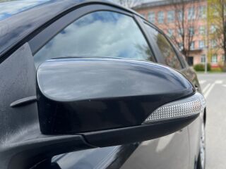 Toyota Auris 1.6 R4 97кВ
