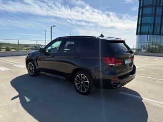BMW X5 40d M pakett 3.0 R6 N57D30T1 230kW
