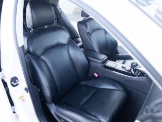 Lexus IS 250 White Pearl Facelift 2.5 153kW